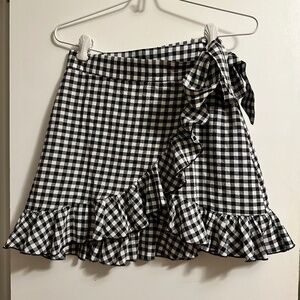 Gingham Ruffled Wrap Mini Skirt Size XS Black & White